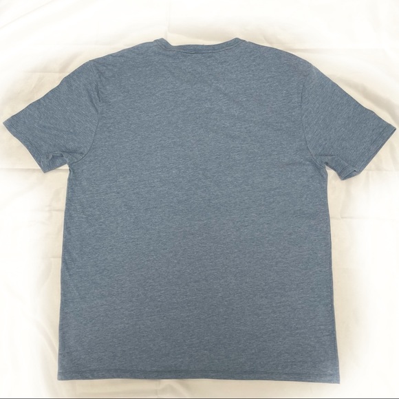 TOMMY HILFIGER TEE - Picture 2 of 4